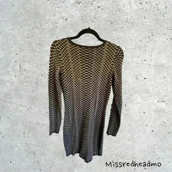 ~Express~ Sweater Dress - S/P - Picture 2 of 4